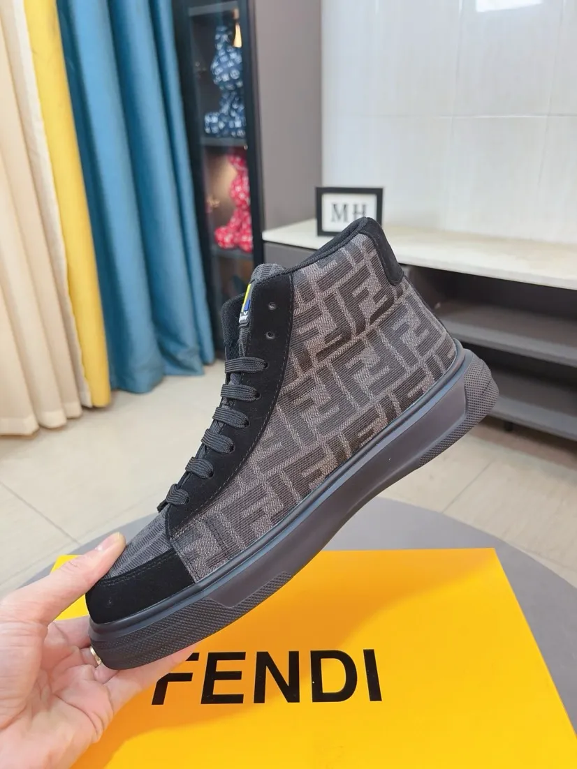 Men's shoes 💰440🌹🌹【fendi Fendi】: 🔝High-end brand of men's shoes: high-top series: official website 1:1 latest masterpiece: the upper is made of brand fabric with imported cowhide technology, ➕🐑made in sheepskin👍, making walking more convenient and comfortable, a stunning work, compared with the official quality, the beautiful 1:1 replica [color]! Create a fashionable personality to set off your uniqueness! A must-have for trendy men! 🔥Size: 38-44.